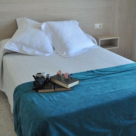 Hotel Casa Portuguesa Meaño Esterno foto